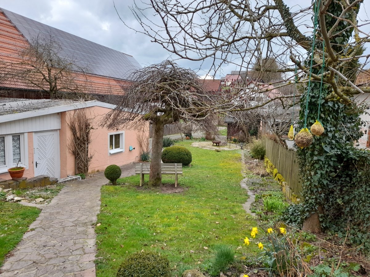 charmantes und gepflegtes Einfamilienhaus in ruhiger ländlicher Lage